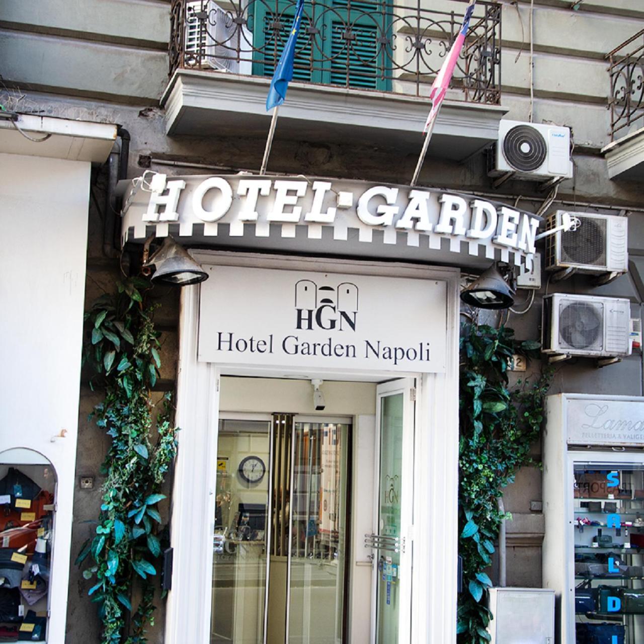 Hotel Garden Napoli Luaran gambar